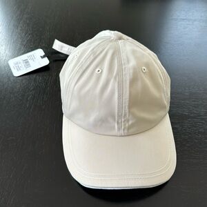 VARLEY Aerelian Cap, one size, Bleached Tan. New with tags